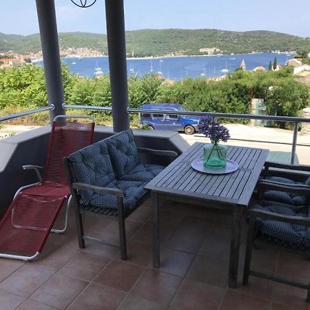 Vila Sunce Βις Εξωτερικό φωτογραφία