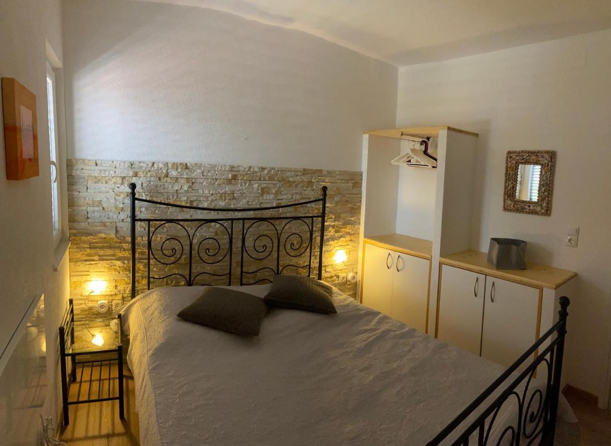 Vila Sunce Βις Εξωτερικό φωτογραφία
